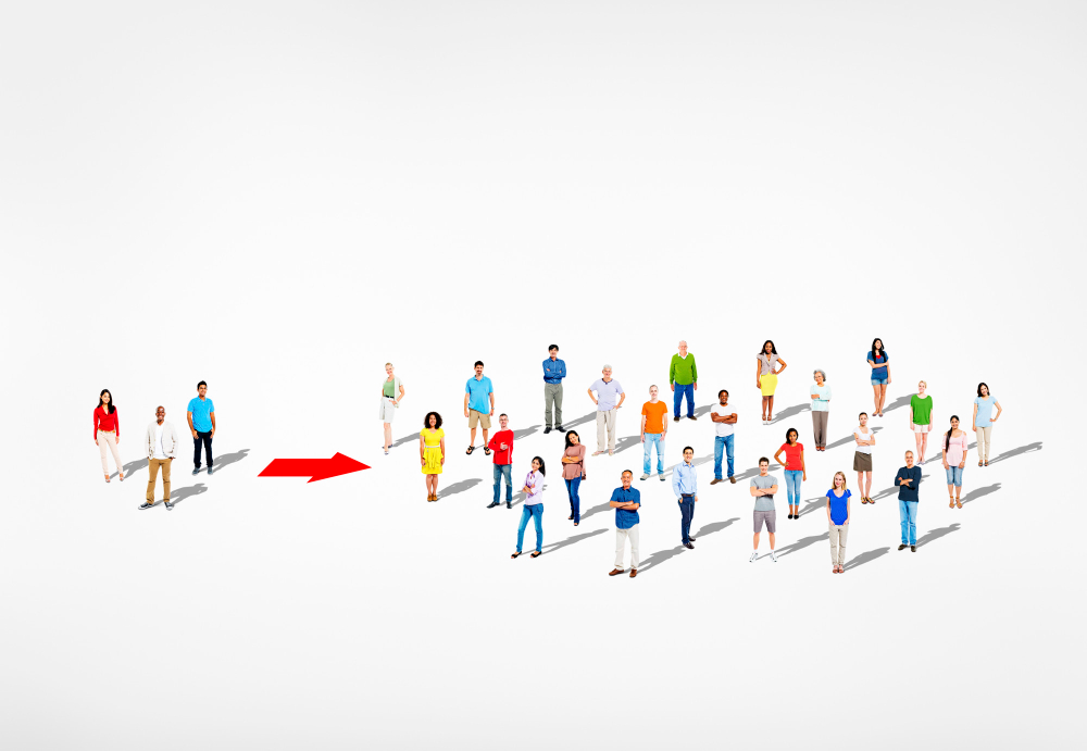 Dalam industri event modern, kesuksesan sebuah acara tidak lagi diukur semata dari ramainya pengunjung atau habisnya tiket dalam satu penyelenggaraan. Ukuran keberhasilan yang lebih matang adalah kemampuan event tersebut untuk diulang secara konsisten, bertumbuh dari waktu ke waktu, dan memiliki fondasi bisnis yang berkelanjutan. Inilah yang dikenal sebagai repeat event strategy, pendekatan strategis untuk mengubah event dari proyek satu kali menjadi aset jangka panjang.